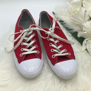 Red Converse all Stars 5